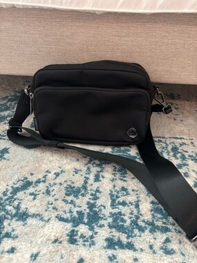 Lululemon Black 3L Crossbody